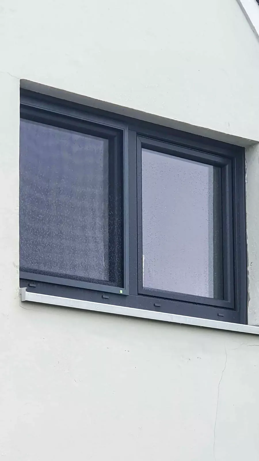 Neueinbau einer Fenstereinheit mit passendem Fliegengitter